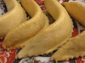 corni gazzella sono dolcetti marocchini base mandorle nocciole, perfetti concludere cena cous cous.