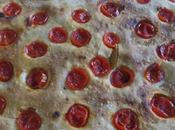 Focaccia calda farro pomodorini