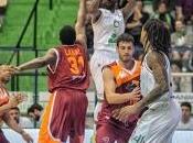 Sempre Hackett, Siena vince Roma