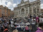 Repubblica comincia fare serio sbatte prima pagina dossier raccapricciante fontana trevi!