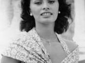 Portofino: piazzetta strano fantasma. Sofia Loren anni