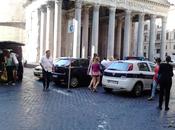 Nuove pedonalizzazioni? diventata parcheggio abusivo anche Piazza Pantheon