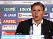 Eredivisie, Basten sfida Ajax
