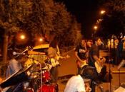 Funziona centro chiuso alle auto. Molta gente risultato. città vivace.