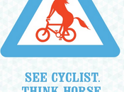 vedi ciclista, pensa cavallo”. Nuova campagna scozzese sicurezza stradale @Ecodallecitta