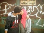 Egitto, bacio strada come protesta: caso della foto Facebook