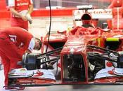 Singapore: anteriore configurazione scarichi corti sulla Ferrari F138