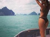Rihanna, viaggio Thailandia, mostra forme