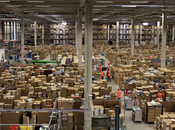 Francia tutela piccole librerie: votata norma “anti-Amazon”
