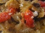 Farfalle funghi pomodori