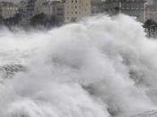 Nizza, mare riprende Prom'
