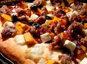 PIZZA zucca arrostita, salamella, cipolle glassate, olive nere feta