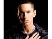 Eminem torna canta Monica Lewinski (video)