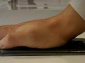 Flex, smartphone Android piega rompe
