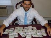 Onesto, restituisce soldi proprietario