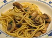 Spaghetti allo zafferano funghi champignon tonno