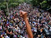 Scontri Thailandia: occupata, disordini premier luogo segreto