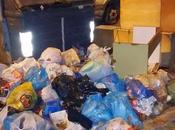 Monnezza dovunque. Parla operatore chiede restare anonimo: colpa cittadini"