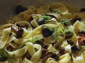 Tagliatelle funghi pioppini finocchi