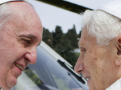 Papa Francesco sull’immigrazione: “Stop mercanti uomini”