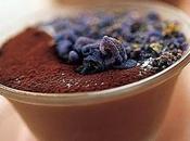 Mousse cioccolato allo zenzero violette candite.