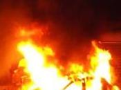 Siracusa: nuovo incendio nella notte, Fiat Punto fuoco Largo Campania