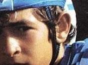 Lasciarlo pace? Figurarsi!.....