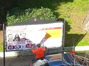 tristezza decoro urbano personam. Nuova specialità dell'attuale giunta? manifesti abusivi vanno combattuti tutti, senza preferenze