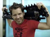 Cliff Bleszinski: "non farò gioco supporto fisico" Notizia