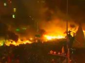 Kiev brucia
