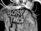 Lady Gaga pubblica testo complete “Born this way”