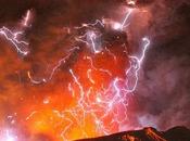 Erutta vulcano Shinmoedake, complesso vulcanico Kirishima