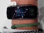 Samsung Gear Fit! braccialetto fitness schermo Amoled Tizen!