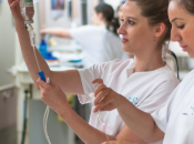 Europa: basso numero stanchezza degli infermieri mette rischio pazienti