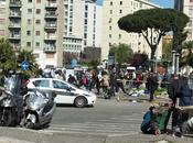 video oggi dall'enorme mercato rubato Piazzale Partigiani. Scene primo dopoguerra