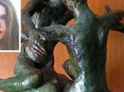 Incredibile: rubata statua durante mostra eterno femminio”