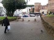 Miracolo Barack Obama Piramide. Prima mattina senza mercatino rubato della monnezza mesi