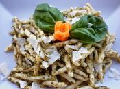 Strozzapreti pesto rucola mandorle