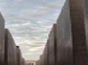 teheran arriva famoso architetto peter eisenman. regime approfitta negare ancora l’olocausto…