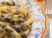 Pasta carciofi, capperi olive