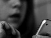 Vietare cellulari bambini sotto anni: richiesta pediatri italiani