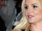 Britney Spears rompe naso ballerina: querelata