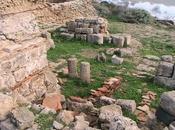 Tharros, scoperti gioielli, armi, monete amuleti nelle tombe vicine alla spiaggia