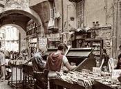 Magistris: “Suolo gratis alle librerie Port’Alba, ma…”