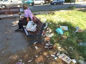 condizioni incresciose vialetti centrali Viale Palmiro Togliatti. Foto dimenticare rendersi conto come messa città