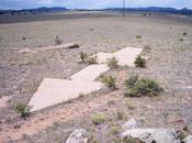 Perché America sono frecce giganti sparse deserto?