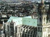 Cattedrale Chartres: restauratori imbianchini?
