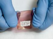 Pelle artificiale alimentata celle fotovoltaiche