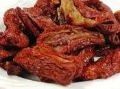 Spaghetti vegan pesto pomodori secchi rucola