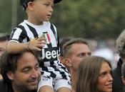 Bergamo, steward blocca bambino: “Con maglia Tevez entri”